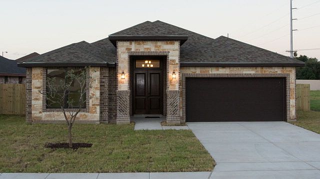 1st image of 2904 Guadalupe