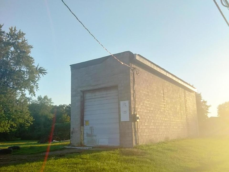 2nd image of 2370 Route 9