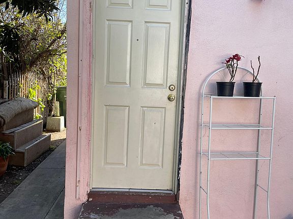 4th image of 3539 W 108th St