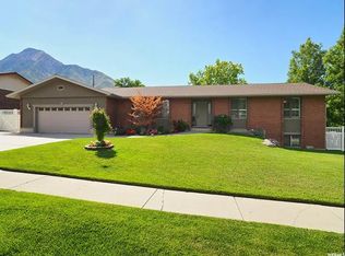 2402 E Bramble Way, Holladay, UT 84117