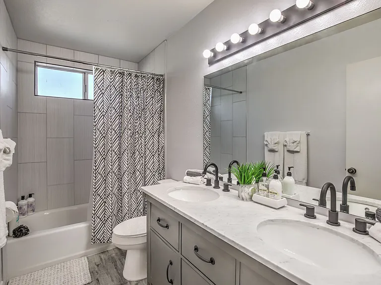 6581 Shelter Ln — Photo 25