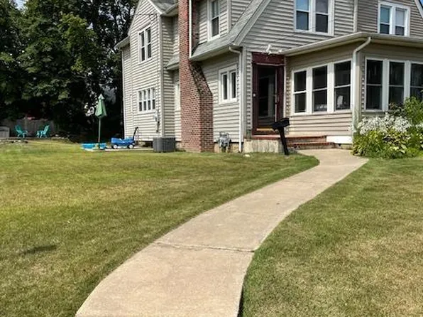 32 Linden Ave, Pitman, NJ 08071