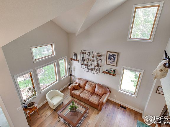 5th image of 584 E 16th Ave
