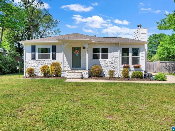 587 Springdale Rd, Mount Olive, AL 35117