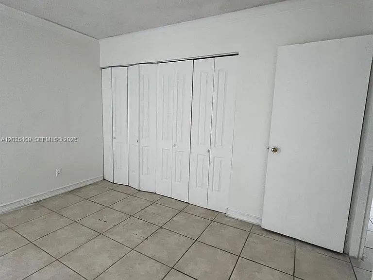 2075 NE 164th St #204 — Photo 8