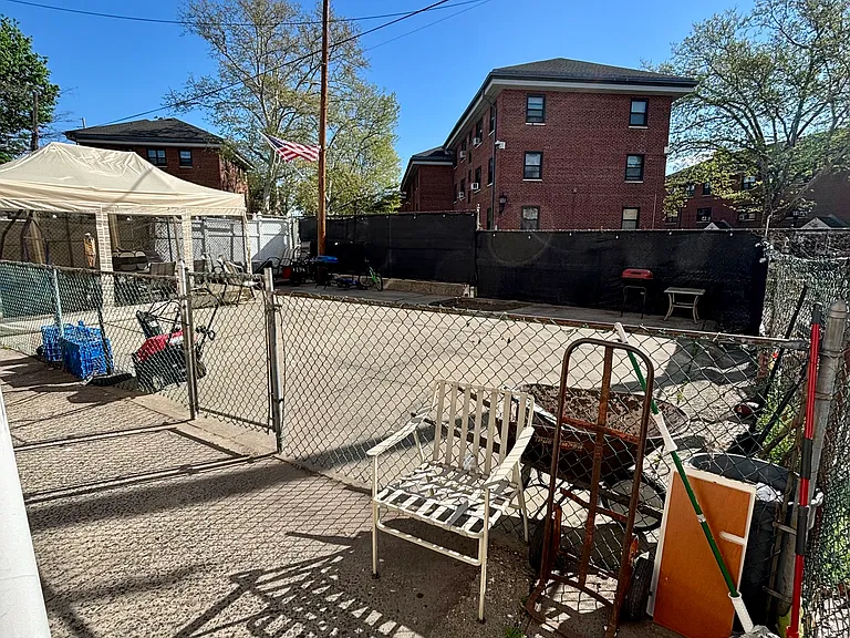 7 Franklin Ave #5 — Photo 13