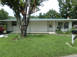 112 Bow Point Cir, La Follette, TN 37766