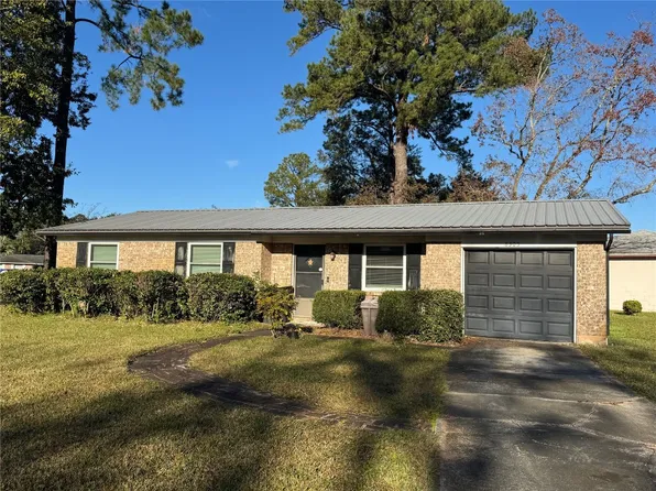 8305 Thornton Ct, Jacksonville, FL 32221