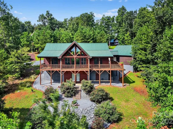 26 Lakeview Trl, Nebo, NC 28761