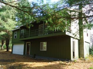 5463 Crooked St, Broadalbin, NY 12025