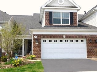 1014 Pinehurst Ct, Elgin, IL 60124