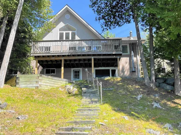 1990 White Lake Rd E, Douro Dummer, ON K0L 2H0