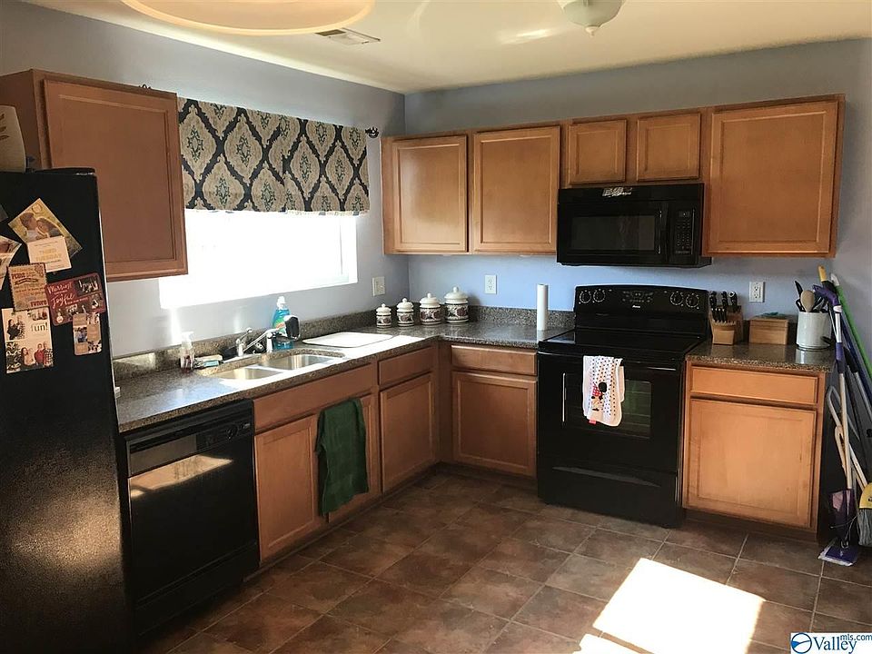 1st image of 133 Belle Haven Dr