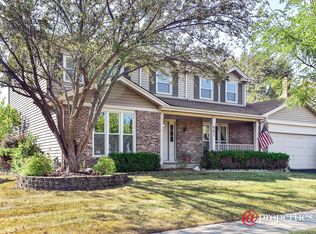 661 Andrew Ln, Carol Stream, IL 60188