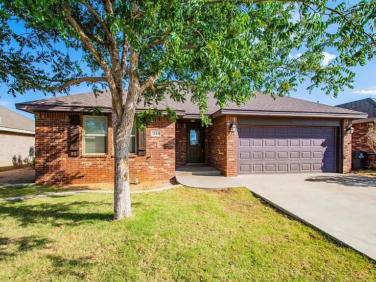 1118 Cedar Creek Rd — Photo 2