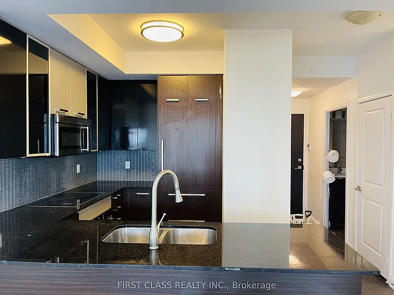 5168 Yonge St #Penthouse 305 — Photo 5