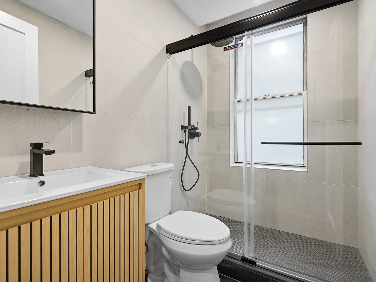 120 Wythe Avenue — Photo 3