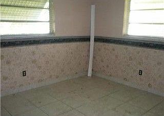 2nd image of 5340 SW 57th St
