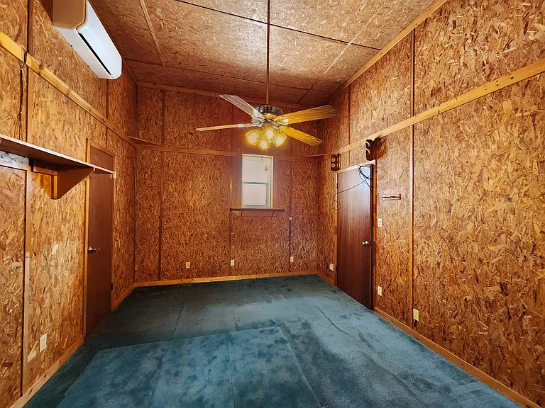 101 N Jefferson St — Photo 14