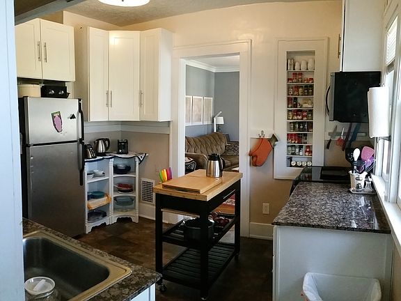 Kitchen- please note island is not included