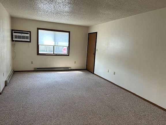 4th image of 717 11th Ave #7