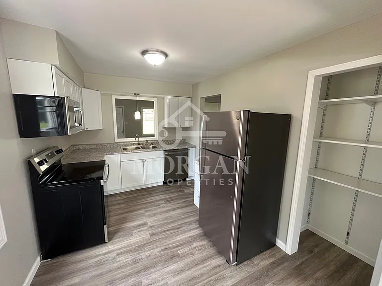 17 N Water St — Photo 3