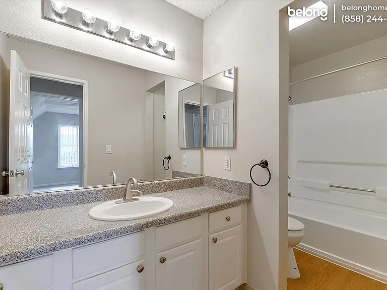 8889 Caminito Plaza Centro #7332 — Photo 13