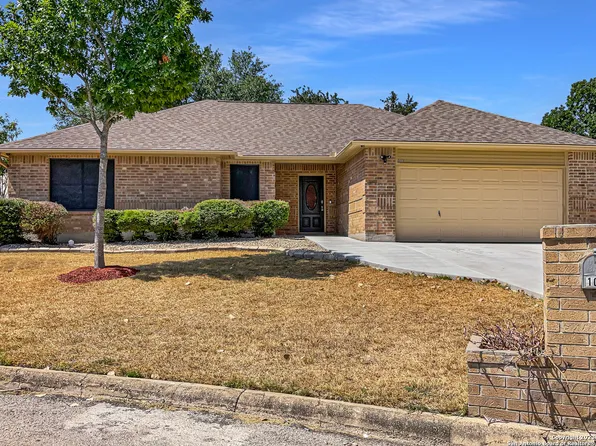 104 River Knoll, Castroville, TX 78009