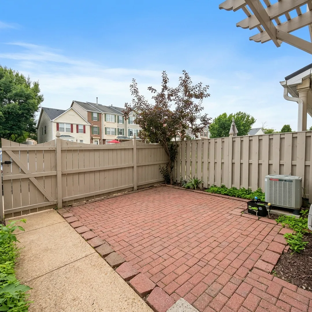 594 Cascade Way - 1 — Photo 4