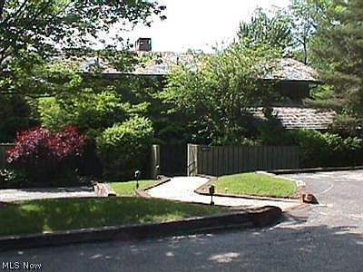 1st image of 684-17 Claridge Ln #7A
