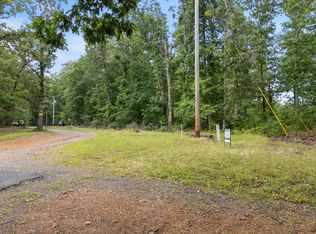 1270 N Buchanan Rd, Waverly, TN 37185