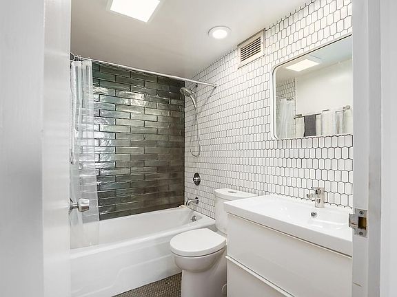 5th image of 1000 Urlin Ave APT 906
