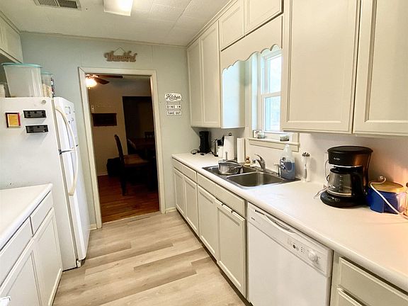 5th image of 12992 Ward Cir