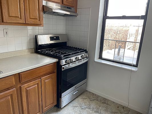 2nd image of 31-14 35th St #5C
