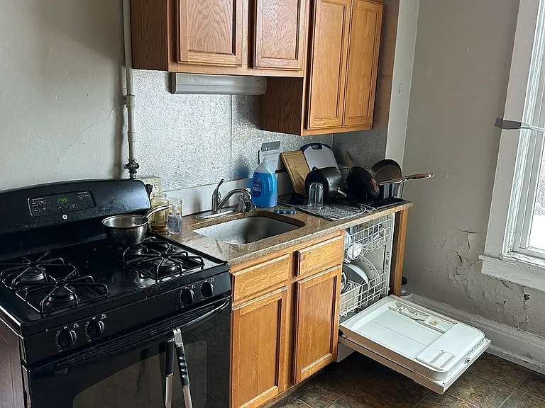 2355 Wheeler St — Photo 20