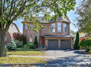 5 Lofthouse Dr, Whitby, ON L1R 1V6
