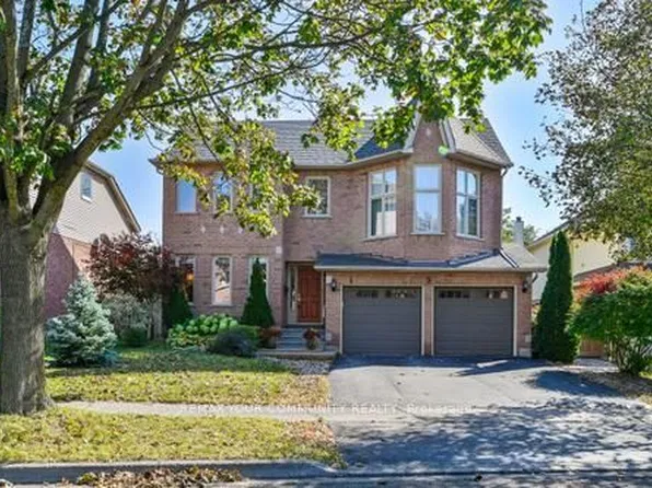 5 Lofthouse Dr, Whitby, ON L1R 1V6