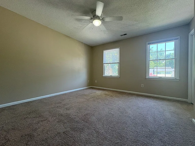 131 Greenford Pl — Photo 10