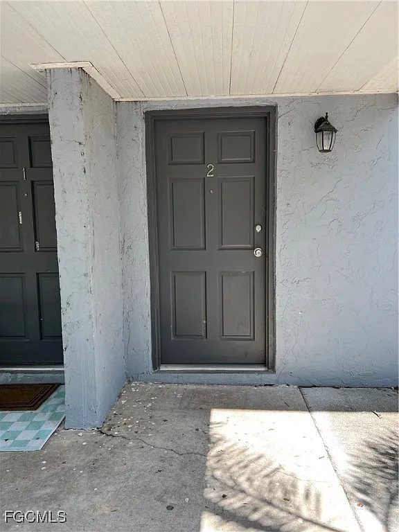 Building Photo - 1825 Oak Ln