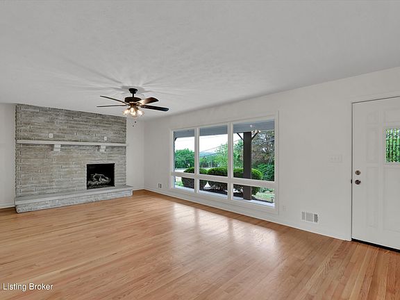 4th image of 334 S Bardstown Rd