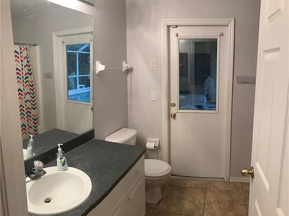 5th image of 1007 NW 16th Ter