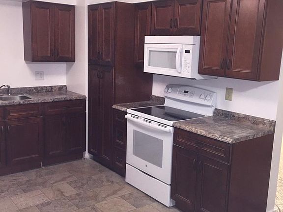 3rd image of 1001 Hukill St