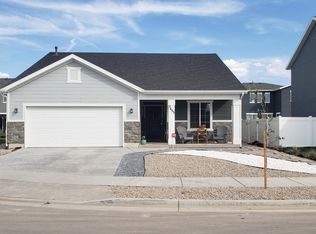 3453 S Laurel Ln, Syracuse, UT 84075
