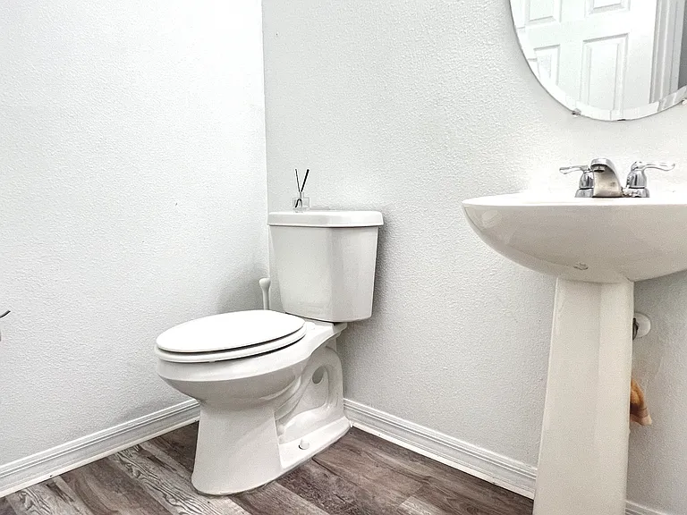 1128 Bassano Way — Photo 14