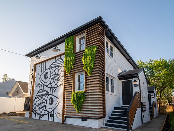 2nd image of 1311 W Ocean View Ave #6