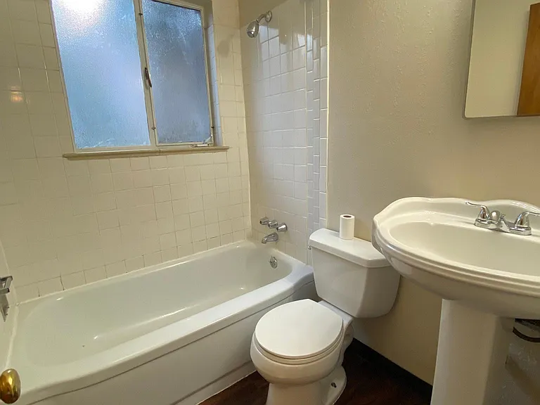 2135 S Cherokee St #B — Photo 9