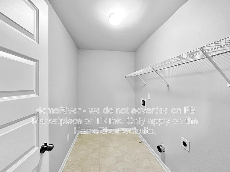 1067 Lear Dr — Photo 10
