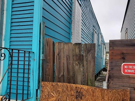 4th image of 1839 Saint Ann St #41