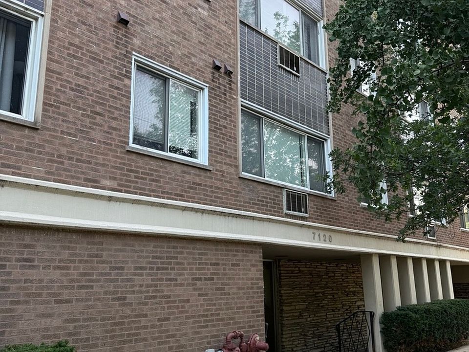 1st image of 7120 N Sheridan Rd APT 411