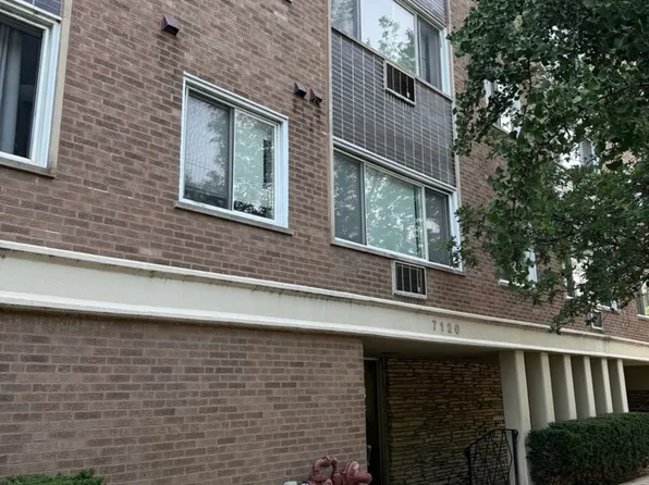 7120 N Sheridan Rd APT 411, Chicago, IL 60626